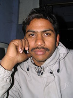 041224190436_internet_guy_in_bharatpur