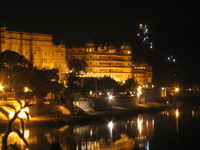 041217052900_udaipur_at_night