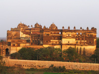 050102165830_raj_mahal_at_sunset