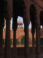 041209024856_diwan-i-khas