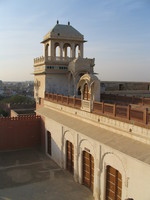 041209025706_hawa_mahal