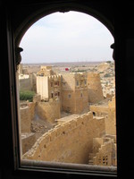 041211011630_towers_of_jaisalmer_fort