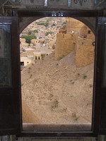 041211011750_construction_on_jaisalmer_fort