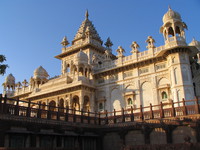 041216033014_jaswant_thada