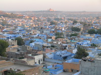 041216035526_blue_houses