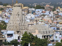 041217234840_udaipur_jain_temple