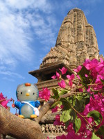 041231142526_hello_kitty_in_khajuraho