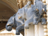 041209230208_black_elephants_of_rat_temple