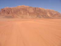 004_driving_in_the_desert