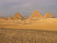 032_six_pyramids