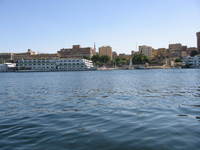 002_looking_at_aswan