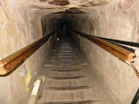 035_pathway_down_the_pyramid