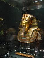 021_death_mask_of_tut