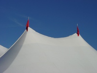 08080025_tent_top